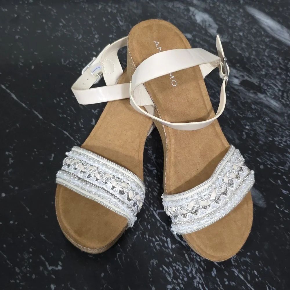 BRAND NEW ANDIAMO RHINESTONE-PEARL EMBROIDERY EMBELLISHMENT WOMENS WEDGE